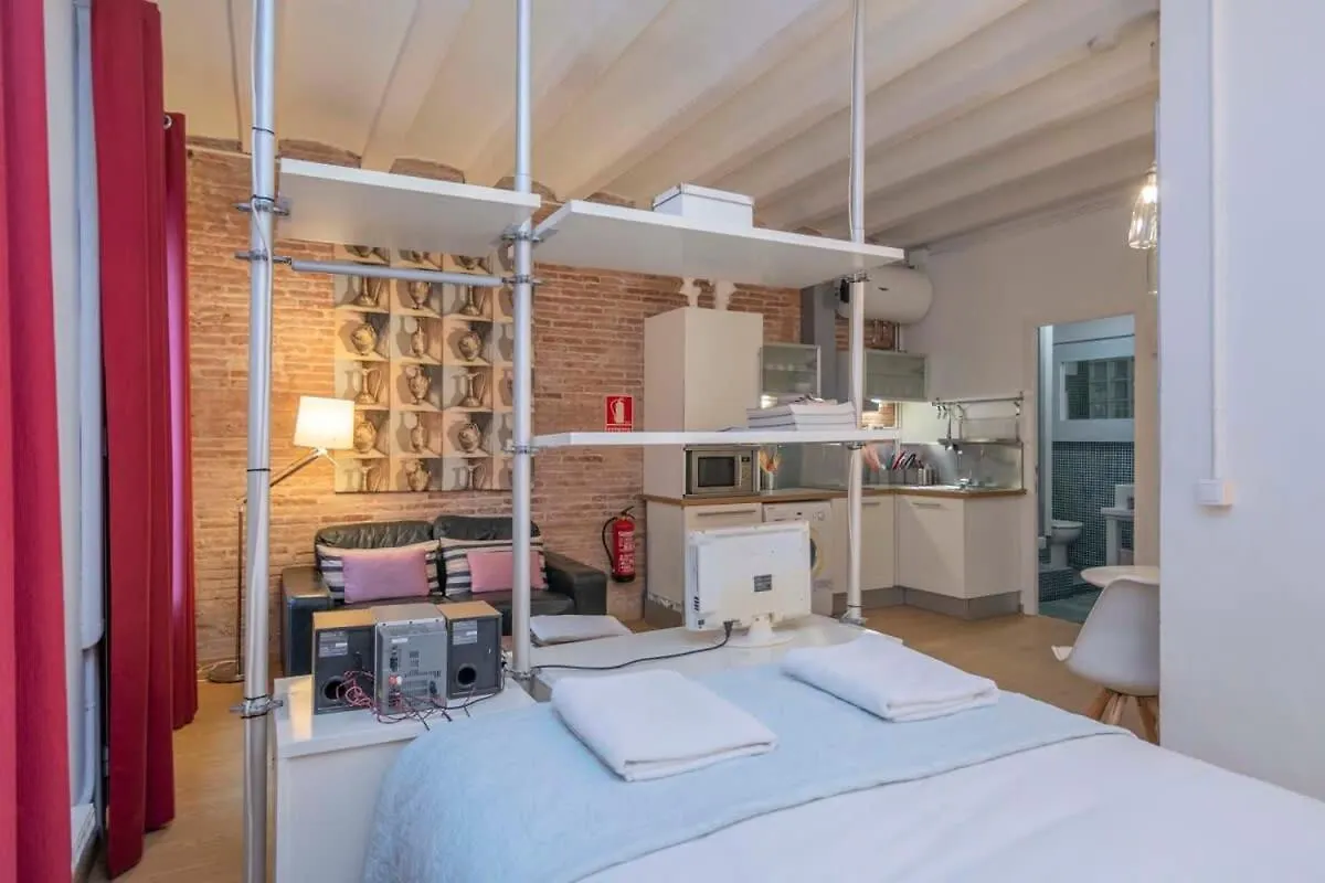 Exclusive 2 Bedroom Apartment In The City Center Barcelona