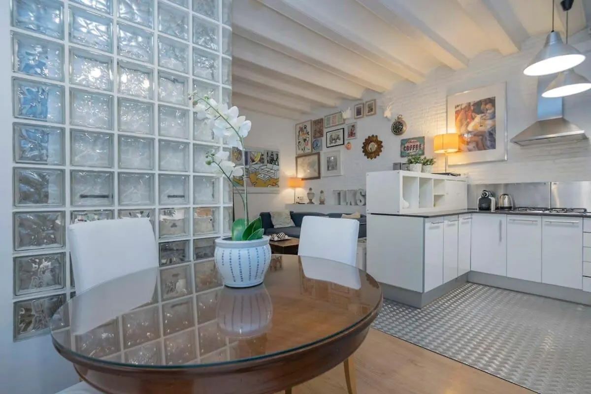 Exclusive 2 Bedroom Apartment In The City Center Barcelona